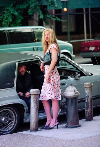 Что объединяет стиль Леди Ди и Кэролин Бессетт-Кеннеди — двух королев тихой роскоши