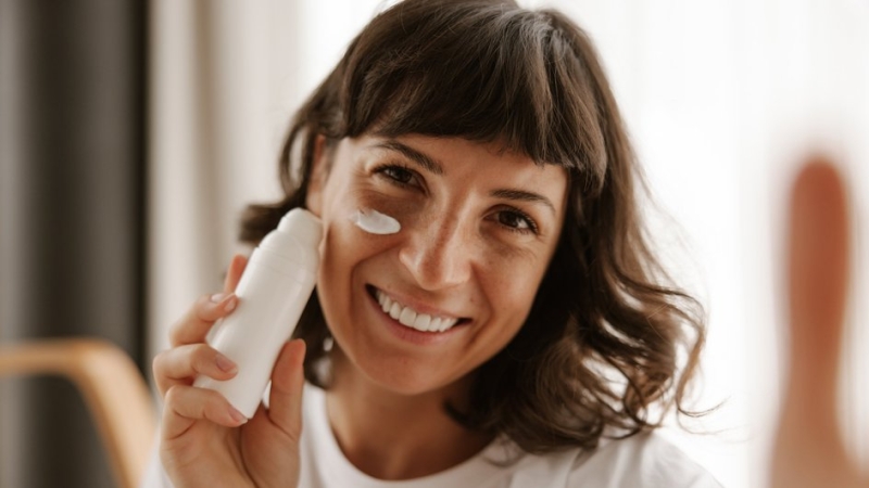 Как уменьшить кольца Венеры: 5 шагов к идеально гладкой коже не шее