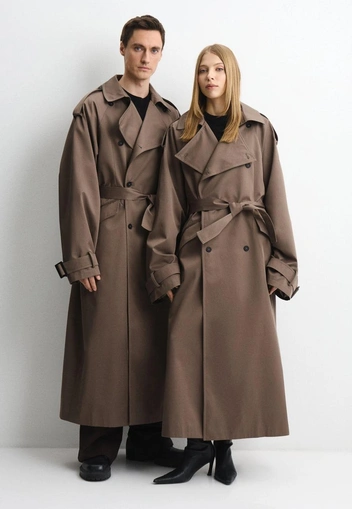 Какой плащ купить весной 2026&nbsp;&mdash; 10 классных вариантов от российских дизайнеров