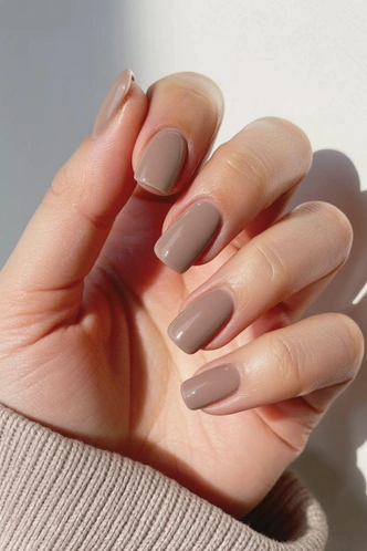 Кашемировые ногти&nbsp;&mdash; для тех, кто соскучился по благородному маникюру