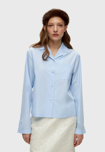 Короткий тренч — главный тренд весны: 6 идей, как его носить