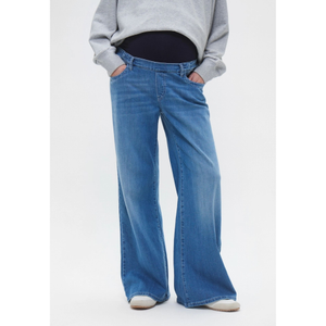 Короткий тренч — главный тренд весны: 6 идей, как его носить