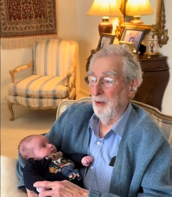 Найден &laquo;самый счастливый человек в мире&raquo;: 102-летний мужчина лепит из глины и пишет стихи