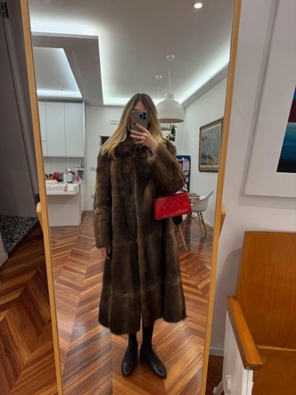 Синдром самозванки: как &laquo;идеальная&raquo; жизнь на экране меняет наш гардероб