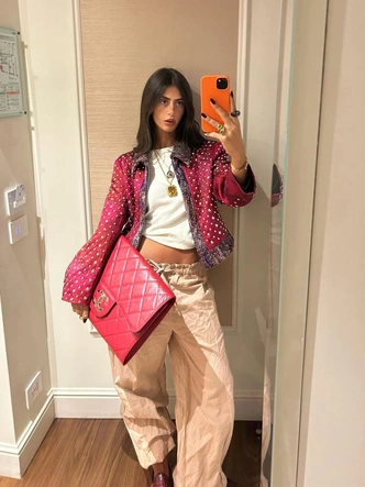 Синдром самозванки: как &laquo;идеальная&raquo; жизнь на экране меняет наш гардероб