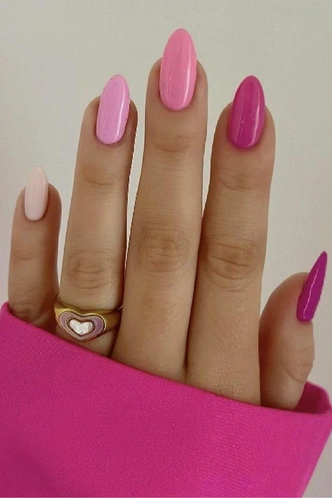 Skittles nails&nbsp;&mdash; маникюр, который повысит уровень эндорфинов