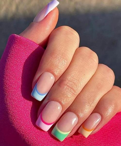 Skittles nails&nbsp;&mdash; маникюр, который повысит уровень эндорфинов