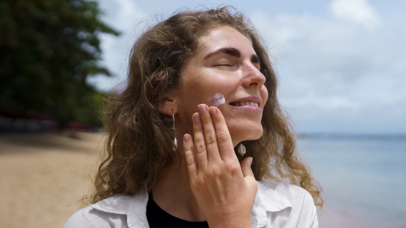 &laquo;Сползающее лицо&raquo;: как дисплазия соединительной ткани влияет на кожу и старение