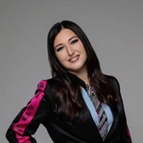 Тихая роскошь: почему мы отказываемся от показной моды на самом деле