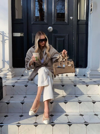 Тихая роскошь: почему мы отказываемся от показной моды на самом деле