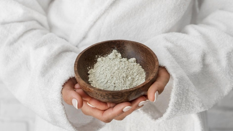 Весенний уход за&nbsp;кожей: от&nbsp;каких средств нужно отказаться, а&nbsp;какие&nbsp;&mdash; начать использовать