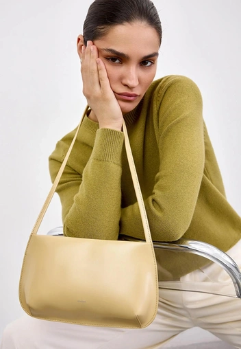 Весна&nbsp;&mdash; время для самых нежных оттенков: выбирайте эти 7 подиумных цветов