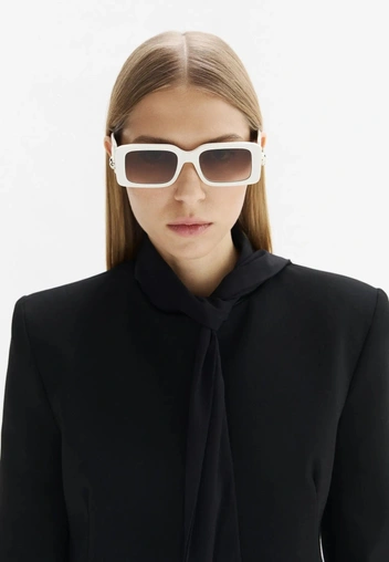 Весна&nbsp;&mdash; время для самых нежных оттенков: выбирайте эти 7 подиумных цветов