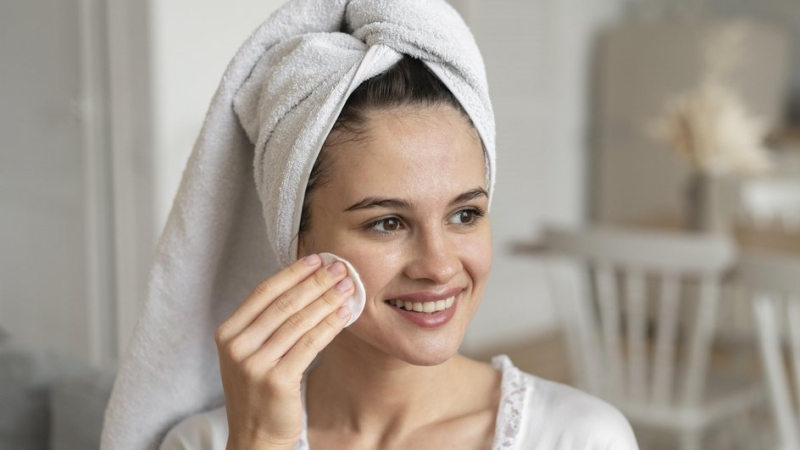 Вы тратите деньги зря: как на самом деле можно избавиться от морщин на лбу