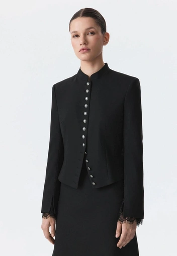 Жакет в азиатском стиле: 8 вариантов от российских брендов