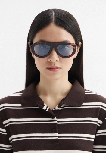 Большие солнцезащитные очки&nbsp;&mdash; тренд сезона: 10 лучших моделей