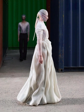 Что показ Гленна Мартенса в Шанхае говорит о будущем Maison Margiela?