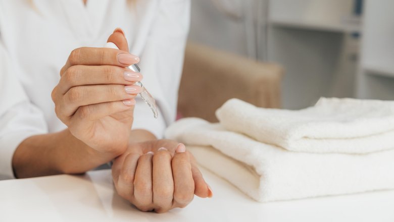 Что происходит с ногтями после шеллака, и как их восстановить