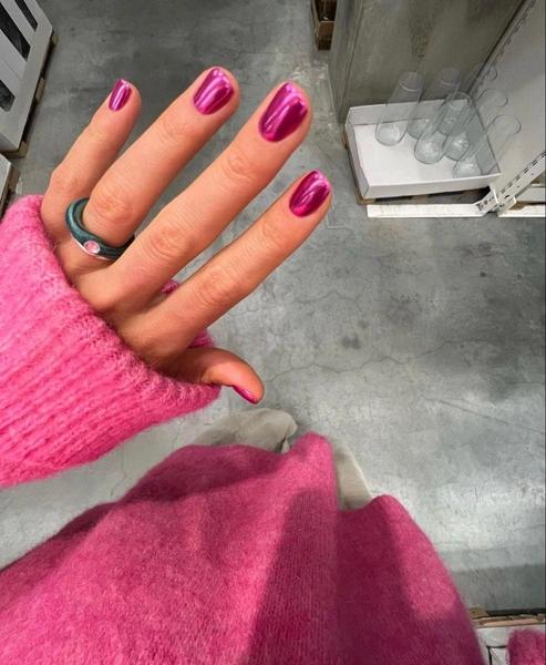 Денежный маникюр на июнь-2026: пять летних оттенков с энергетикой изобилия