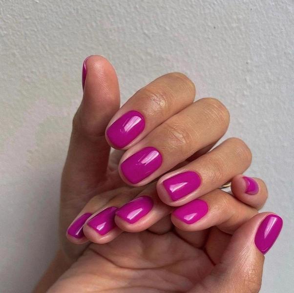 Денежный маникюр на июнь-2026: пять летних оттенков с энергетикой изобилия