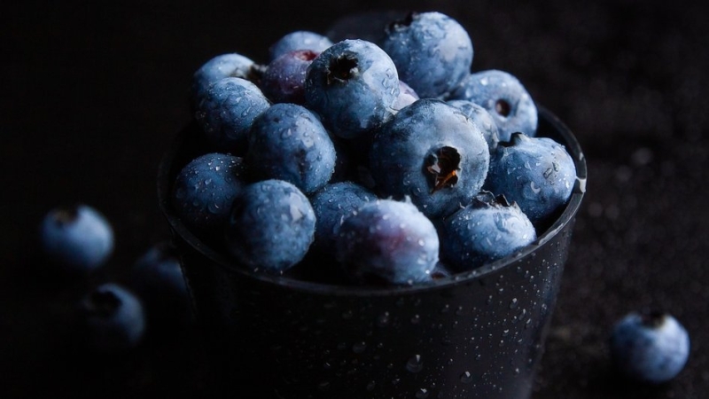 Ешьте их каждый день: 5 самых полезных летних ягод