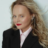 Эволюция украшений в первой и второй частях &laquo;Дьявол носит Prada&raquo;