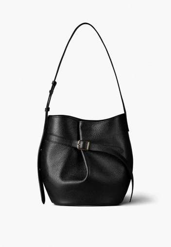 Как подготовить свой гардероб к лету 2026? Эти 5 вещей должны быть у каждой