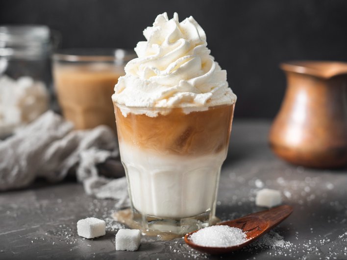 Кофеин и метаболизм: когда кофе помогает худеть, а когда мешает