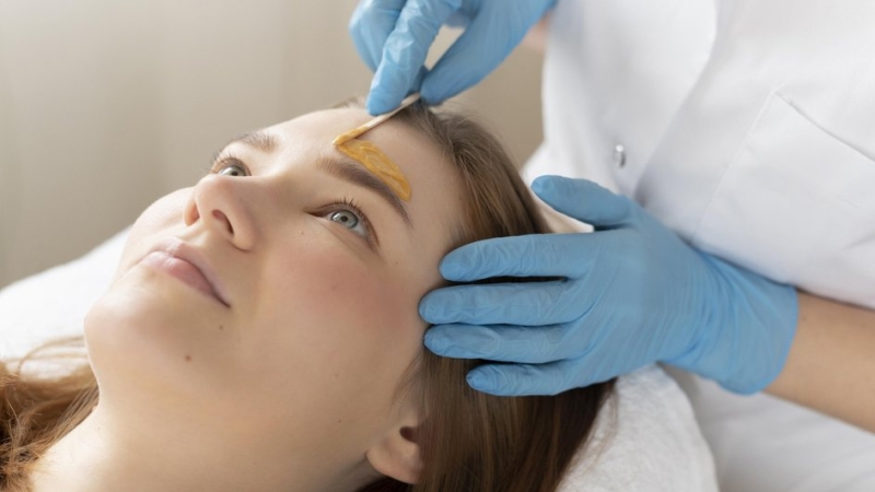 Косметологические процедуры после 40 лет: что стоит денег, а что &mdash; нет