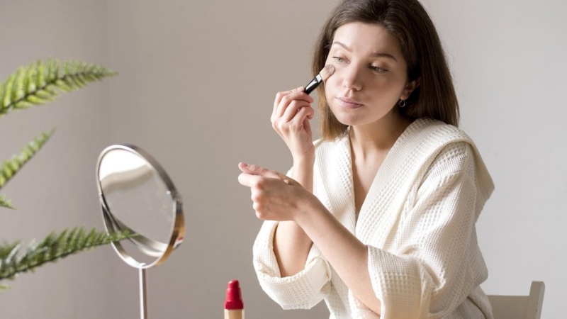 Макияж, который скрывает усталость: 5 приемов визажистов