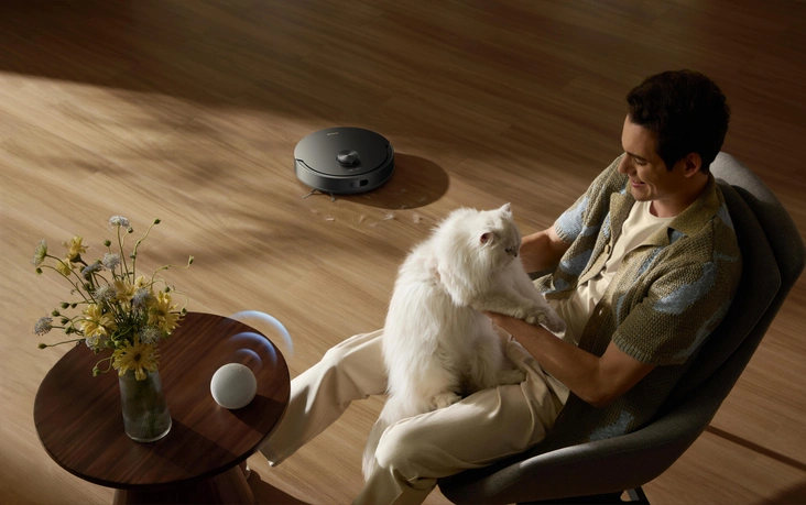 Новая сыворотка, аромат-секрет и бохо-сумка: гид по главным весенним новинкам