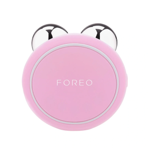 Почему микротоки стали главным бьюти-гаджетом для домашнего омоложения