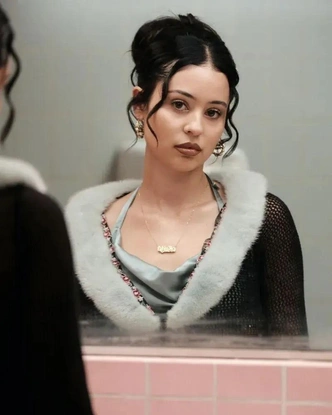 Почему мы все хотим гардероб как у Алексы Деми или как повзрослеть, не изменяя себе