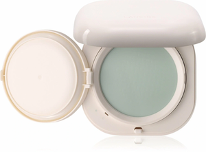 Пудра подчеркивает шелушения: как выбрать косметику, которая не сушит кожу