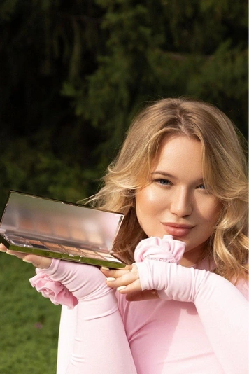 Рейтинг бьюти-салонов&nbsp;&mdash; выберите самую красивую сотрудницу!