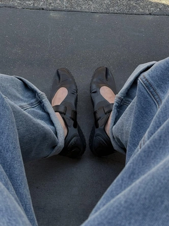 Самые модные кроссовки этого лета&nbsp;&mdash; Мэри-Джейн