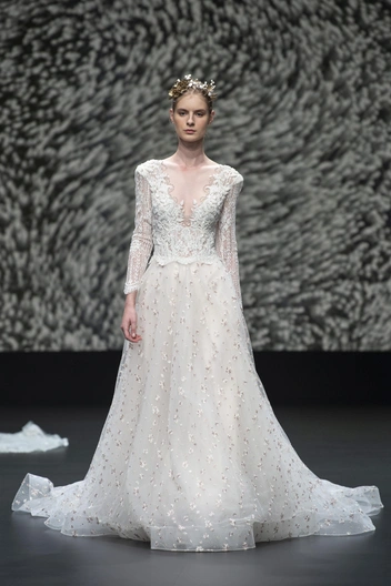 Свадебные платья 2026: главный гид по выбору идеальной модели и советы стилиста