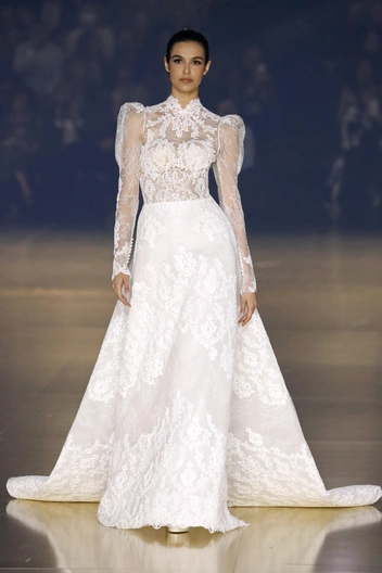 Свадебные платья 2026: главный гид по выбору идеальной модели и советы стилиста