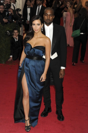 Эволюция Ким Кардашьян на Met Gala в 12 образах
