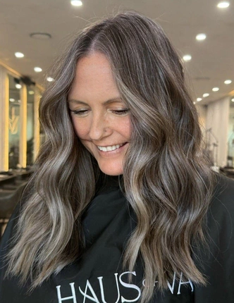 Окрашивание-невидимка&nbsp;&mdash; главный hair-тренд 2026 года