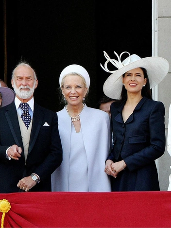От Елизаветы до Кейт: лучшие образы Trooping the Colour всех времен