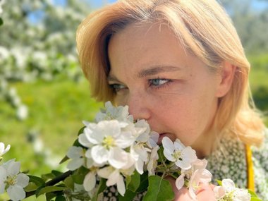 Похудевшая и счастливая: как выглядит Ирина Пегова без макияжа