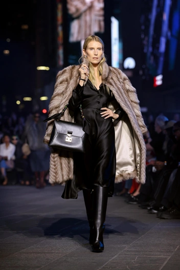 В чем разница Gucci Тома Форда и Gucci Демны?