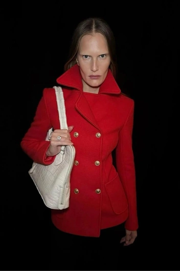 В чем разница Gucci Тома Форда и Gucci Демны?