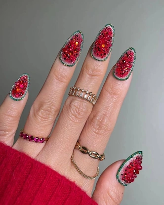 Fruit nails&nbsp;&mdash; летняя классика отпускного маникюра