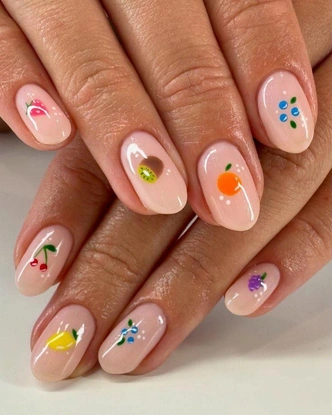 Fruit nails&nbsp;&mdash; летняя классика отпускного маникюра
