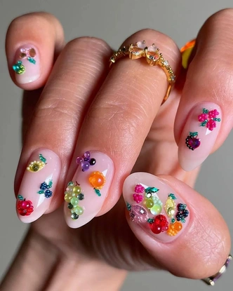 Fruit nails&nbsp;&mdash; летняя классика отпускного маникюра