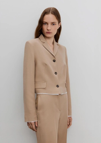Где искать трендовые boxy blazers: 12 вариантов от российских брендов