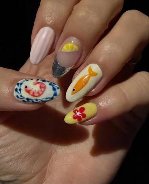 Seafood Buffet Nails&nbsp;&mdash; самый креативный маникюр июля